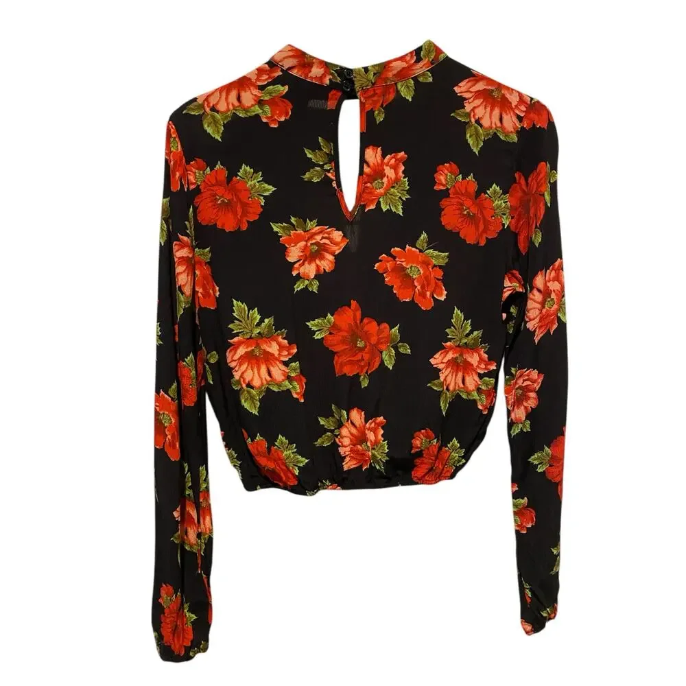 Forever 21 Floral Print Cropped Blouse Small Black Poinsettia Night Out Party
